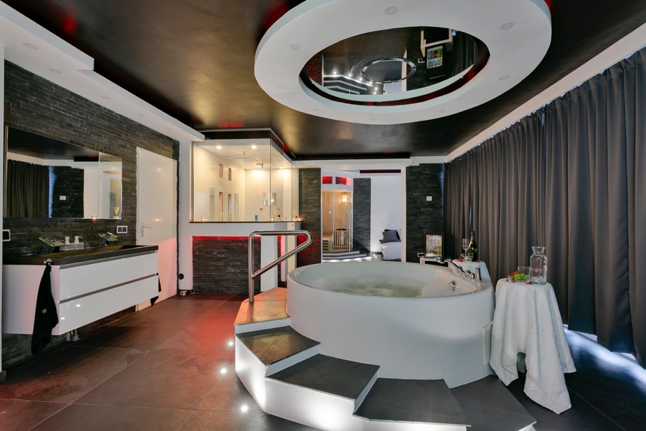 Privesauna.nl | Met romantische privé sauna's scoor jij